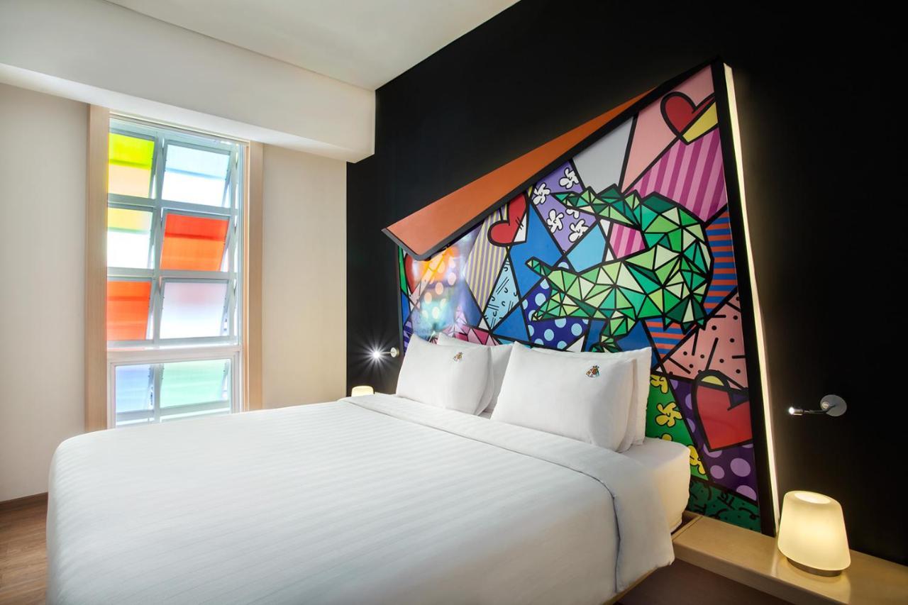 แมกซ์วันโฮเต็ล แอต ไทดาร์ สุราบายา Hotel ภายนอก รูปภาพ